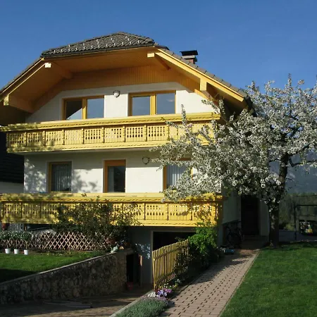 Apartma As アパート *